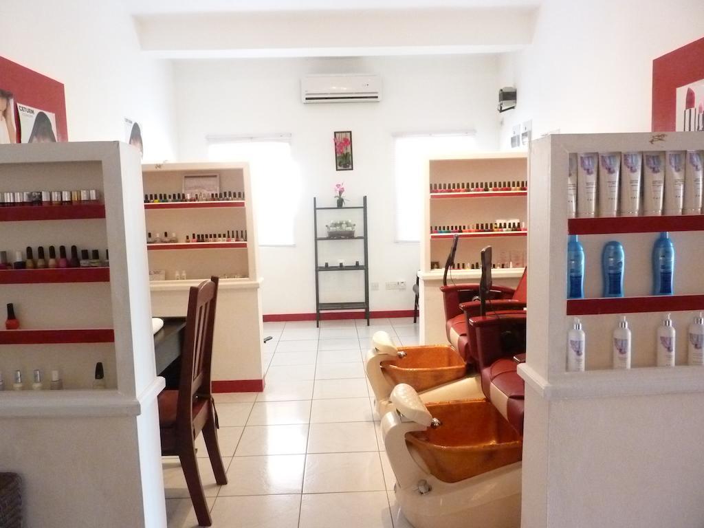 La Heliconia&Day Spa St. George's Exterior foto